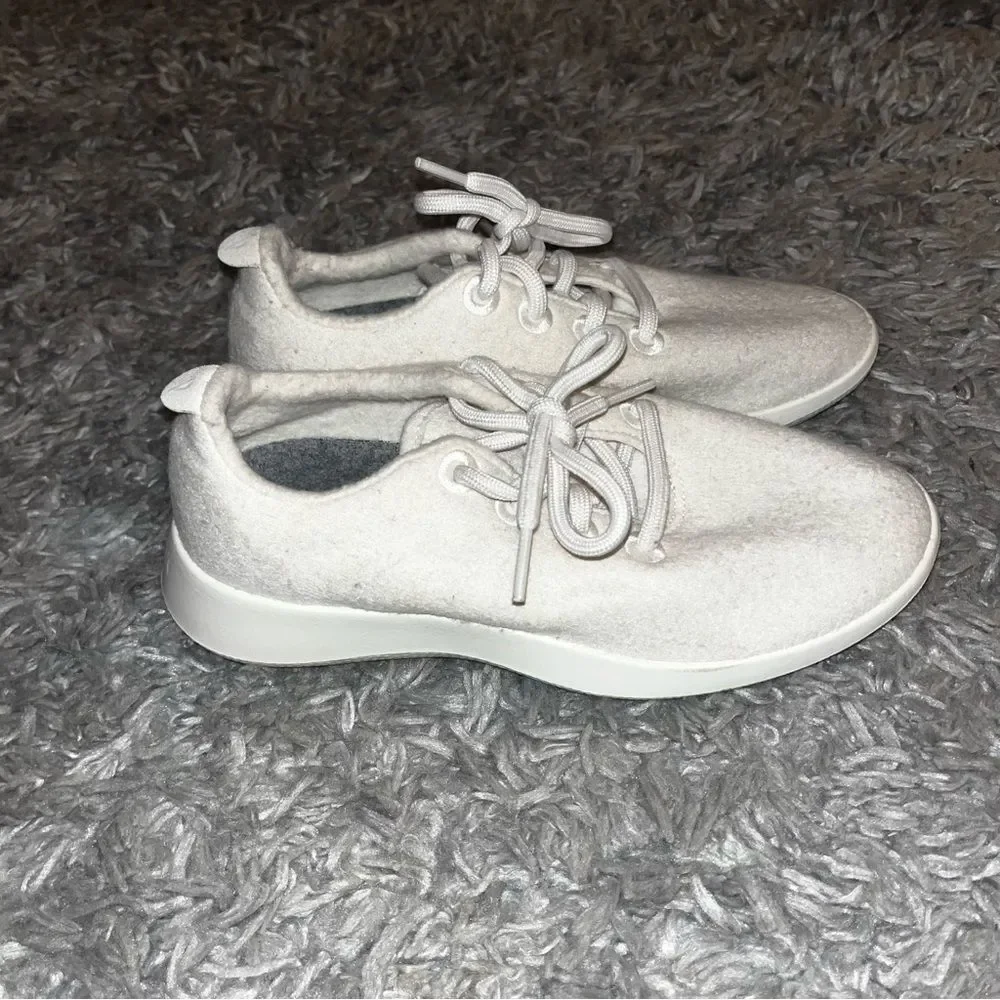 White allbirds sneakers size 6